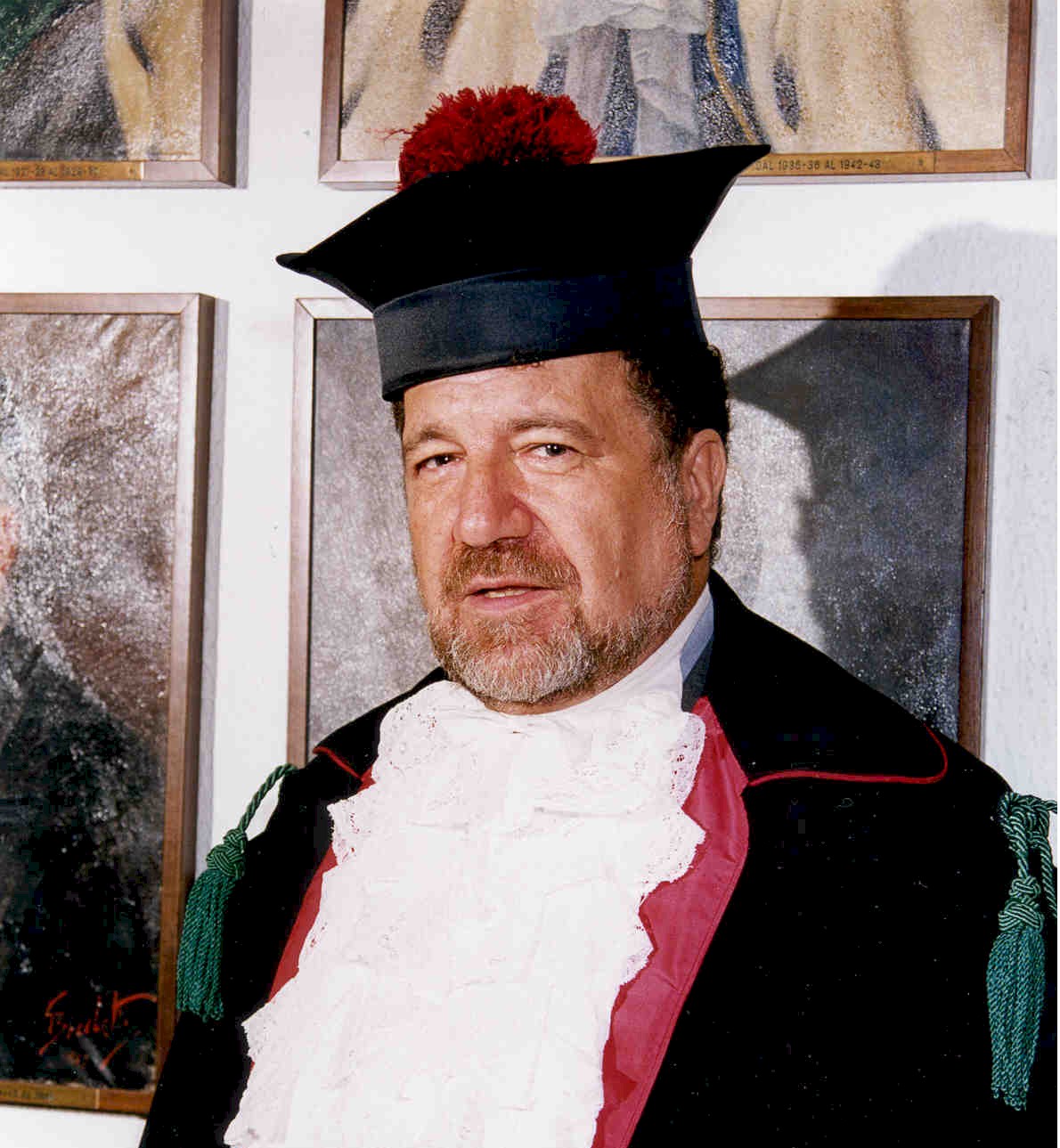 Toga_bis.jpg (225444 bytes)