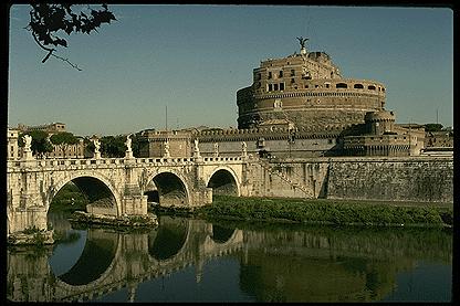 Castel Sant'Angelo 4.jpg (30021 bytes)