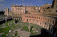 Foro Imperiale.jpg (13956 bytes)